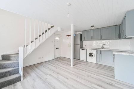 1 bedroom terraced house to rent - Photo 2