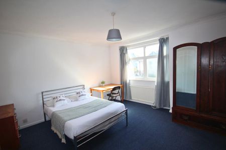 5 bedroom terraced house to rent - Photo 2