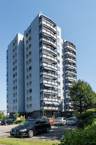 Geräumige 3.5-Zimmer-Wohnung im 2. Stock an zentraler Lage - Photo 3