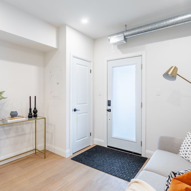 For Lease - 115 Catharine Street Unit# 1, Hamilton, Ontario - Photo 1