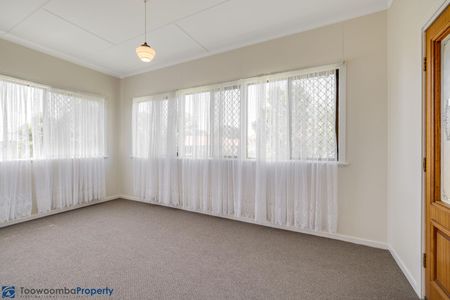 232 South Street, 4350, South Toowoomba Qld - Photo 4