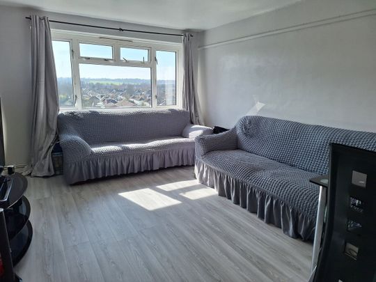 2 Bed Flat, Violet Lane, CR0 - Photo 1