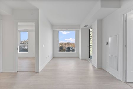 For Lease - 60 Central park roadway N/A Unit# 713, Toronto, Ontario - Photo 2