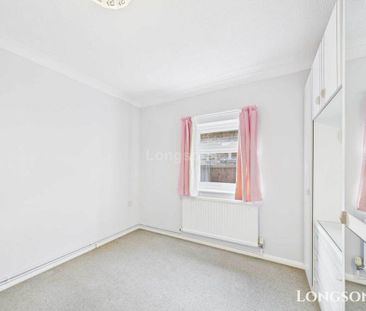 3 bedroom detached bungalow to rent - Photo 2