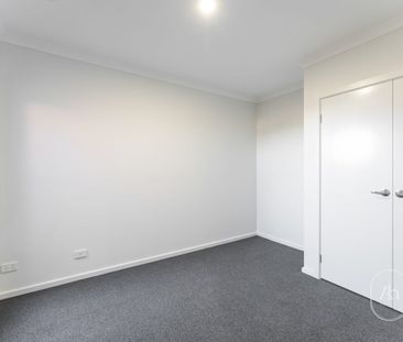Contemporary Comfort in a Prime Truganina Location - Photo 6
