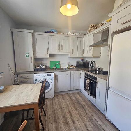 Flat 2, 1a Church Square, Rathfriland, BT34 5PT - Photo 3