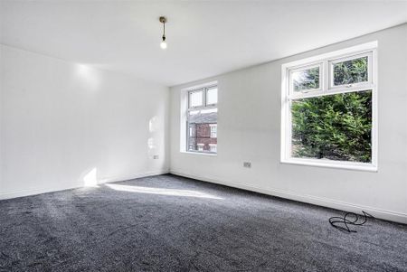 House to rent - Photo 3