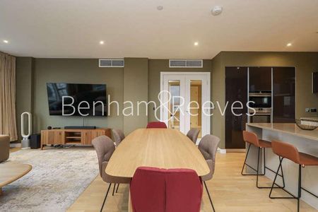 Kew Bridge West, Pump House Crescent, TW8 - Photo 2