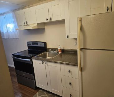 1453 Minto Street — 4 Bedroom - Photo 1