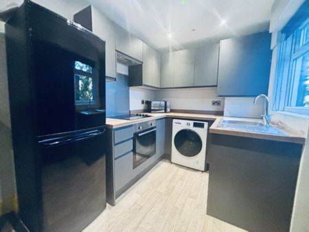 Gilpin Terrace (room 2*), Armley, Leeds - Photo 4