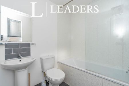 4 bedroom flat to rent - Photo 5