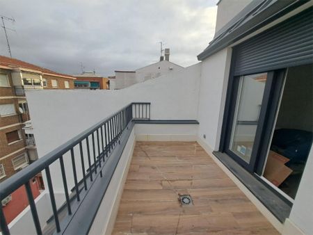 Dúplex de alquiler en Calle de Carlos Hernández, 18, Ventas - Photo 4