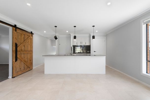 20 Hunterglen Drive, Bolwarra NSW 2320 - House For Rent | Domain - Photo 1