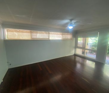 WELL PRESENTED TWO BEDROOM, ONE BATHROOM HOME IN DIANELLA - Photo 3