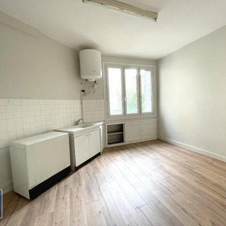 Location Appartement 2 pièces 50m² ST ETIENNE 42000 - Photo 3
