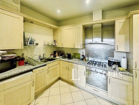 2 bedroom apartment to rent The Vulcan, Gunwharf Quays, Portsmouth, PO1 - Photo 3