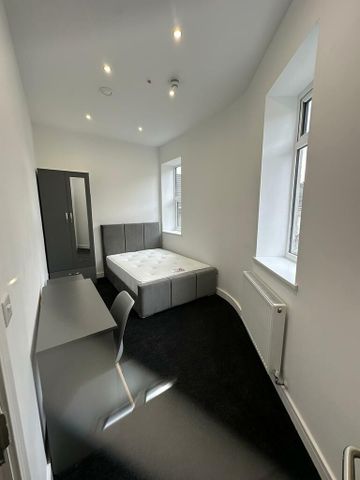 Woodfield Street, Morriston, Swansea - Photo 3