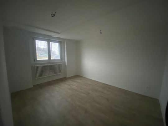 Schöne 2.5 Zimmerwohnung in Müntschemier ! - Photo 1