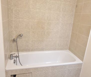 Location Appartement 3 pièces 76m² ARGENTEUIL 95100 - Photo 3
