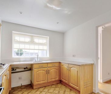 3 bedroom terraced house to rent - Photo 4