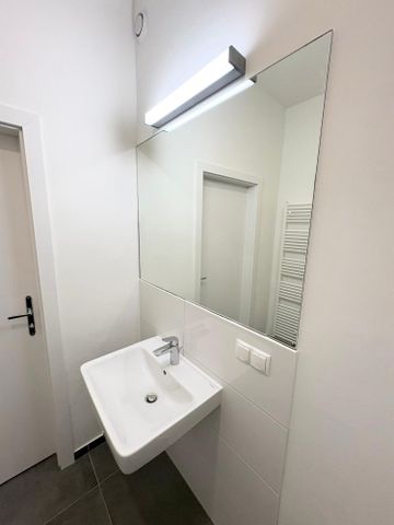 Generalsanierte Wohnung bei der ÖGK - Provisionsfrei! - Photo 4