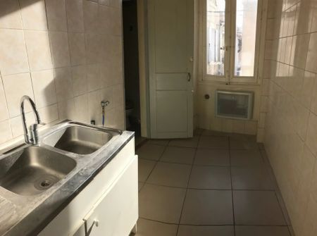 Location Appartement 3 pièces 50m² NIMES 30000 - Photo 4