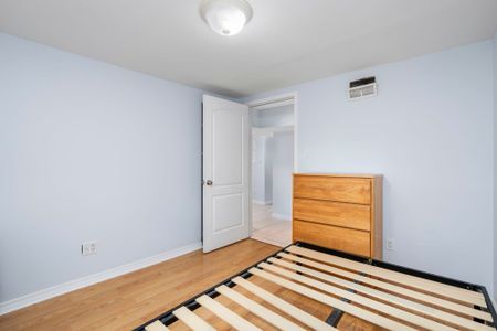 For Lease - 39 Cayuga Avenue Unit# Lower, Toronto, Ontario - Photo 3