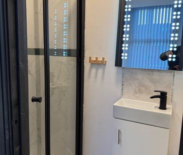 Room in a Shared House, Leopold Road, L7 - Photo 4