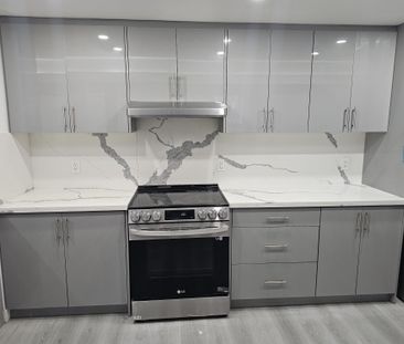 For Lease - 7590 Saint Barbara Boulevard, Mississauga, Ontario - Photo 6