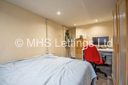 3 Bedroom Mid Terraced House for rent in Hessle Street - Photo 3