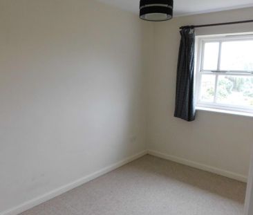 2 bedroom terraced house to rent - Photo 6
