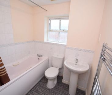 3 bedroom terraced house to rent - Photo 2