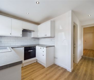 Craven Road, Newbury, Berkshire, RG14 - Photo 1