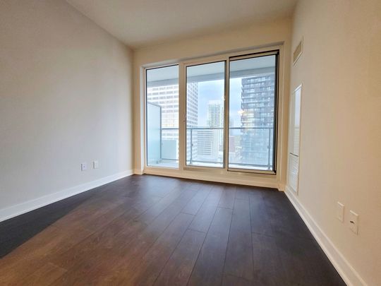 For Lease - 2221 Yonge Street Unit# 1510, Toronto, Ontario - Photo 1