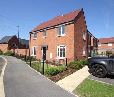 3 bedroom semi-detached house to rent - Photo 4