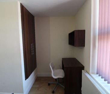 Fylde Road, Preston - Photo 5