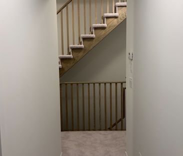For Lease - 3415 Ridgeway Drive Unit# 4, Mississauga, Ontario - Photo 4