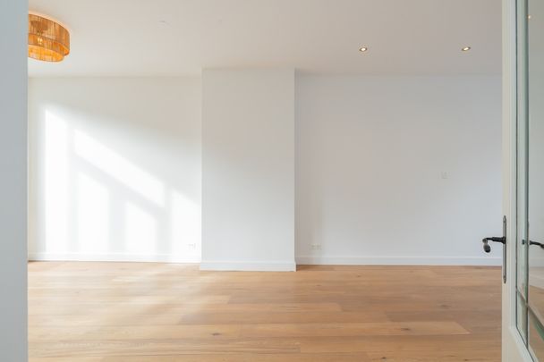 van Limburg Stirumstraat 27B - Photo 1