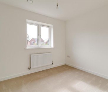 3 bedroom detached house to rent - Photo 4