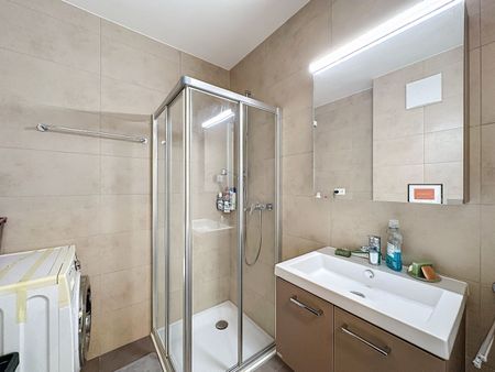 Luminous 2 room apartment near the train station of Vevey - Photo 5