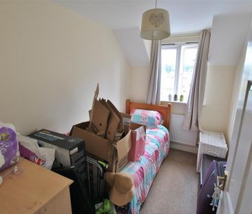 3 bedroom terraced house to rent - Photo 4