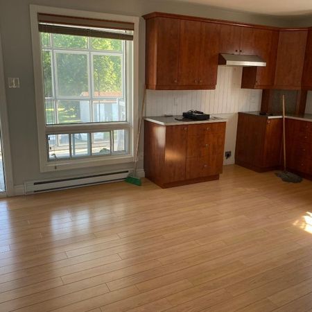 Sorel-Tracy Superbe logement 5 1/2- Grande cour - Photo 4