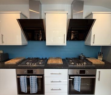 Room in a Shared House, Greenbank Road, L18 - Photo 1