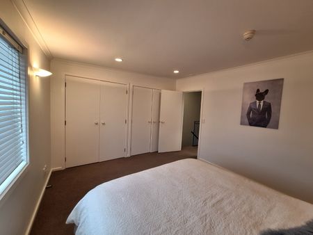 Furnished Parnell Townhouse - Photo 2