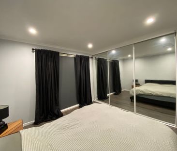 Freshly Renovated Bathroom & Kitchen - Photo 4