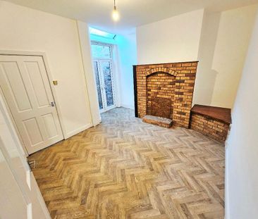 3 bedroom terraced house to rent - Photo 2