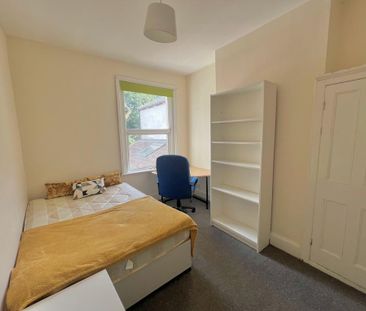 6 bedroom house to rent - Photo 5