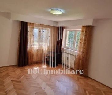 Inchiriere Vila cu 7 camere Voluntari - Fotografie 4