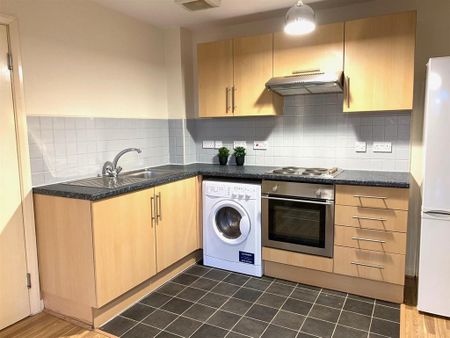 2 bedroom apartment to rent - Photo 5