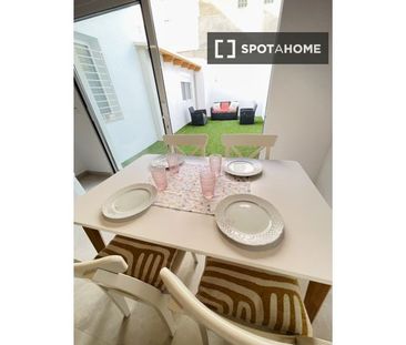 3 room luxury Flat for rent in Valencia - Photo 4